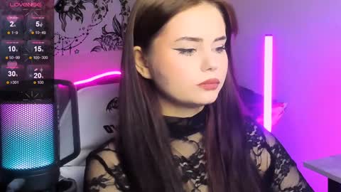 Jenni online show from 12-19-24, 05:08