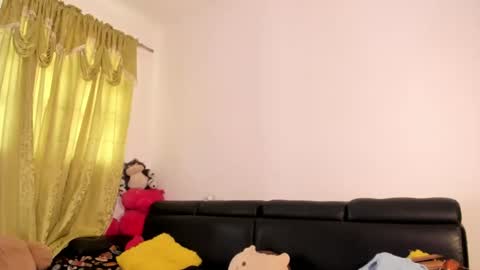 Snapshot of jenniifer_t chatting on 05-01-26, 05:17 jenniifer_t online show from 05-01-26, 05:17