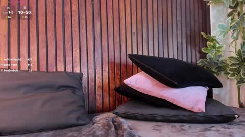 Snapshot of jennmiller_ chatting on 02-08-25, 03:10 online show from 02-08-25, 03:10