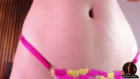 Snapshot of jennmiller_ chatting on 10-23-25, 12:59 online show from 10-23-25, 12:59