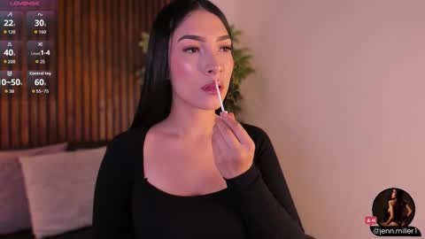 Snapshot of jennmiller_ chatting on 10-25-25, 12:13 online show from 10-25-25, 12:13