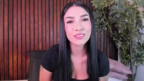 Snapshot of jennmiller_ chatting on 11-30-25, 01:15 online show from 11-30-25, 01:15