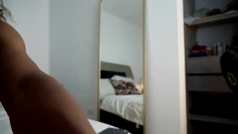 Jenn online show from 05-29-26, 04:49
