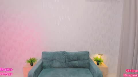 Snapshot of jenny_ames chatting on 02-05-25, 04:58 Jenny  online show from 02-05-25, 04:58
