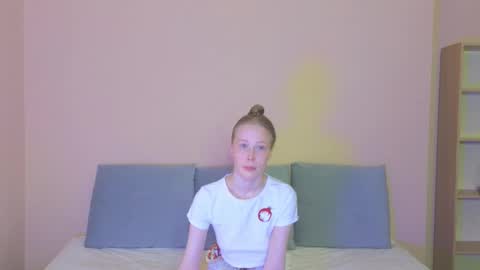 Next broadcast on December 05 subject to change  online show from 02-12-26, 01:17