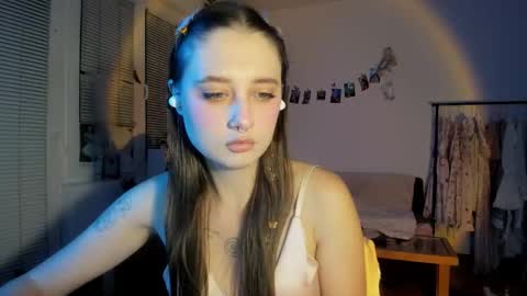 Snapshot of jenny_cox_love chatting on 09-22-25, 06:10 Jennifer Jenny Darling   online show from 09-22-25, 06:10