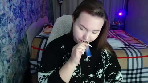 Snapshot of jennyattal chatting on 12-14-25, 03:56 Jenny online show from 12-14-25, 03:56