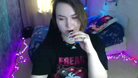 Jenny online show from 03-31-26, 05:08