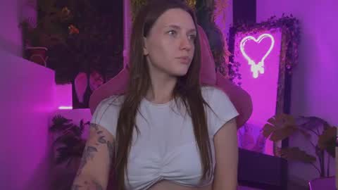 Snapshot of jennydens chatting on 06-26-26, 06:12 Jenny NO Nude online show from 06-26-26, 06:12
