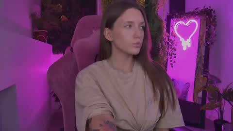 Snapshot of jennydens chatting on 07-07-26, 03:27 Jenny NO Nude online show from 07-07-26, 03:27