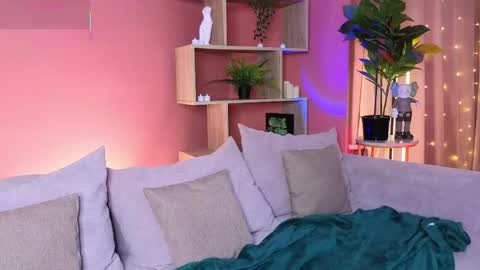 jennyfer_me online show from 04-17-26, 12:41