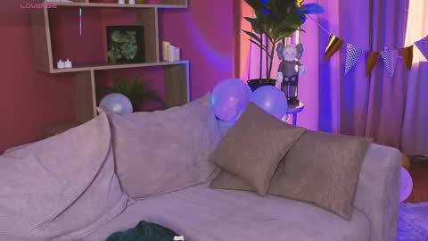 jennyfer_me online show from 04-24-26, 12:51