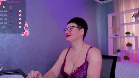 Jenny online show from 04-25-26, 08:28