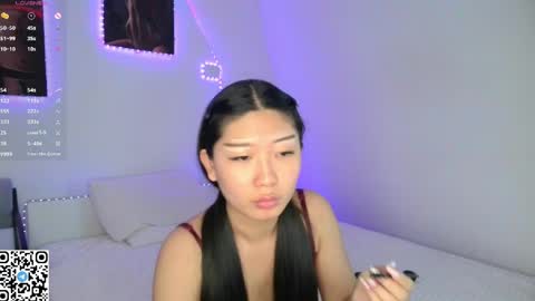 Snapshot of jennysilk chatting on 05-30-26, 08:11 Jenny online show from 05-30-26, 08:11