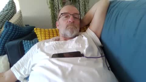 Snapshot of jens19651 chatting on 03-12-26, 06:52 jens19651 online show from 03-12-26, 06:52