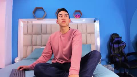 Snapshot of jeong_matias chatting on 02-08-26, 12:41 Matias Jeong online show from 02-08-26, 12:41