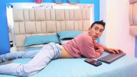 Snapshot of jeong_matias chatting on 02-11-26, 12:43 Matias Jeong online show from 02-11-26, 12:43