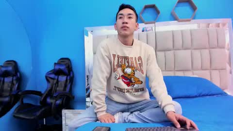 Snapshot of jeong_matias chatting on 03-08-26, 01:15 Matias Jeong online show from 03-08-26, 01:15