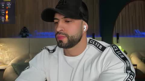 Snapshot of jeremy_harden chatting on 02-03-26, 09:42 Jeremy online show from 02-03-26, 09:42