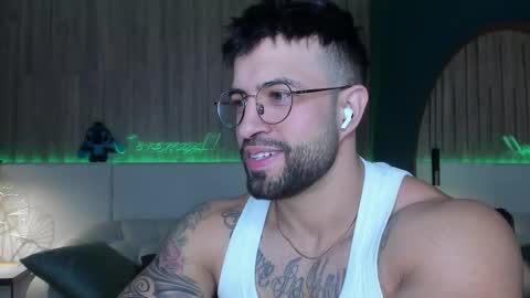 Snapshot of jeremy_harden chatting on 02-22-26, 05:44 Jeremy online show from 02-22-26, 05:44