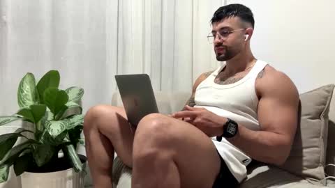 Snapshot of jeremy_harden chatting on 05-17-26, 09:38 Jeremy online show from 05-17-26, 09:38