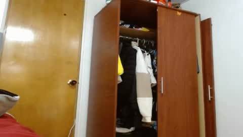 jeremy jones1 online show from 04-12-26, 04:45