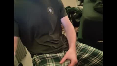 Snapshot of jerkmejake chatting on 12-23-24, 02:17 jerkmejake online show from 12-23-24, 02:17