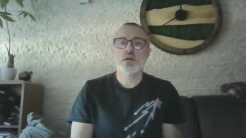 jerry250461 online show from 04-18-26, 07:01