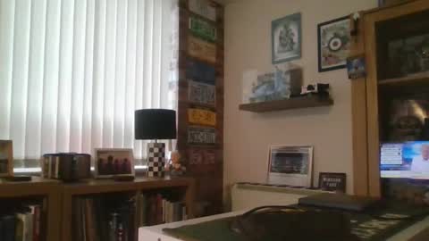 Harry online show from 11-11-25, 09:09