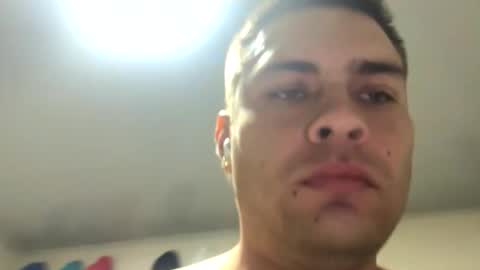 Snapshot of jersonvargas754 chatting on 12-20-25, 08:54 jersonvargas754 online show from 12-20-25, 08:54