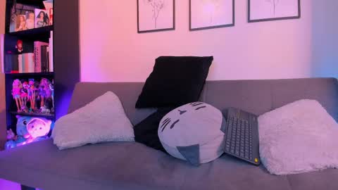 jes_foxx online show from 04-11-26, 01:04