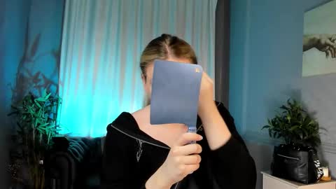 Snapshot of jes_solar chatting on 10-05-25, 11:30 jes_solar online show from 10-05-25, 11:30