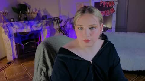 Snapshot of jes_solar chatting on 10-19-25, 07:25 jes_solar online show from 10-19-25, 07:25