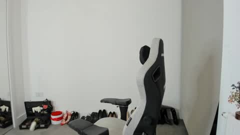 MistressJesicaCoper online show from 04-30-26, 12:39