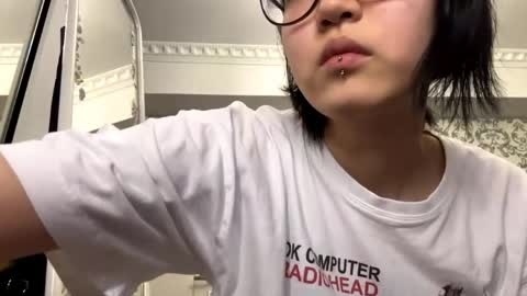 Emi online show from 04-29-26, 07:53