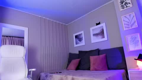 Jessie online show from 12-17-25, 09:32