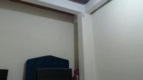 Snapshot of jess_beauty chatting on 11-16-25, 01:44 jess beauty online show from 11-16-25, 01:44