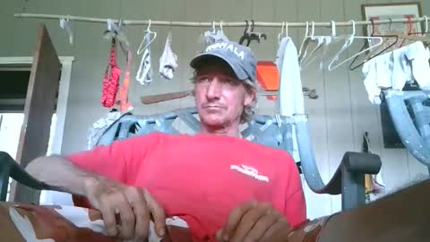 Snapshot of jess_n_ryan chatting on 10-14-25, 10:32 Ry Guy online show from 10-14-25, 10:32