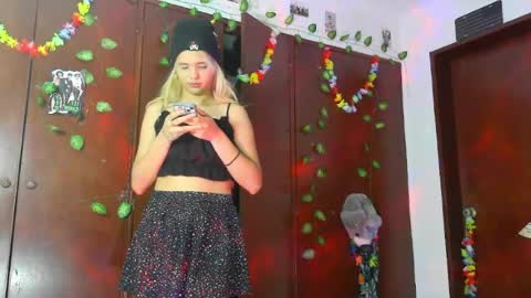 Jessica online show from 04-15-26, 08:42