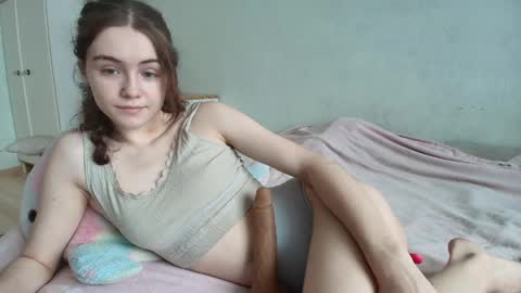 Snapshot of jessa_vibe chatting on 05-19-26, 07:15 Jessica but u can call me Jessa online show from 05-19-26, 07:15