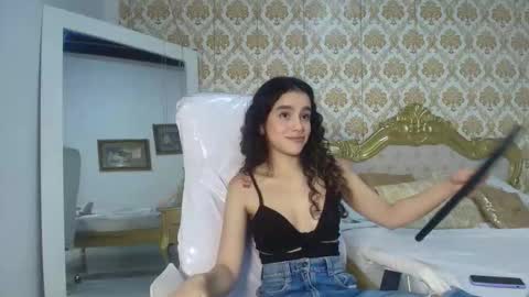 jessb_ online show from 11-08-25, 08:07