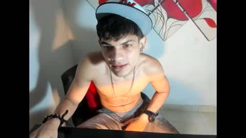 jesshot_bigcock online show from 06-05-26, 07:03
