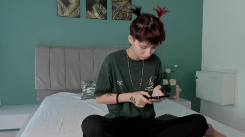 Jessi online show from 04-24-26, 08:22