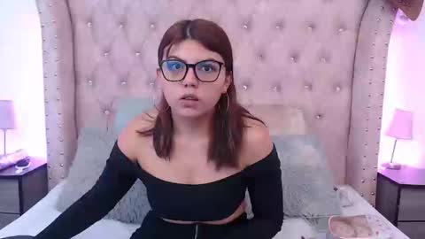 Snapshot of jessica_carter_ chatting on 01-27-25, 05:15 Jessica online show from 01-27-25, 05:15