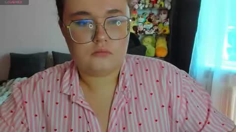 Snapshot of jessica_joy_ chatting on 07-22-26, 07:00 Natalia online show from 07-22-26, 07:00