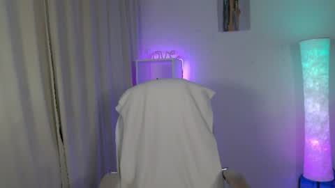 Snapshot of jessica_rays chatting on 07-21-26, 05:21 Jessica online show from 07-21-26, 05:21