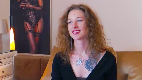 Snapshot of jessicagibson chatting on 03-12-25, 07:28 Jessica online show from 03-12-25, 07:28