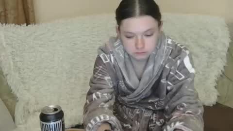 Snapshot of jessicaholland1 chatting on 05-10-26, 05:51 jessicaholland1 online show from 05-10-26, 05:51