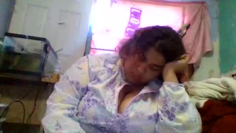 Snapshot of jessicarabbits4 chatting on 05-11-26, 11:35 dovedianna online show from 05-11-26, 11:35
