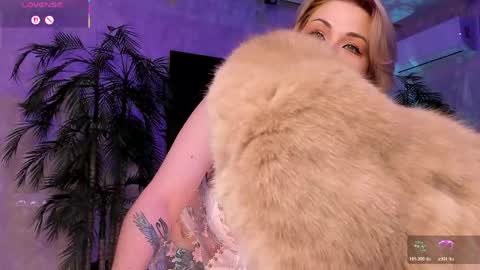 Snapshot of jessiccaburns chatting on 06-02-26, 11:51 Gloria online show from 06-02-26, 11:51